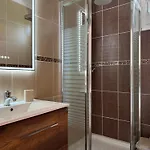 Beis Seaview 빌라 리메나스