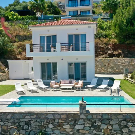 Beis Seaview Villa *